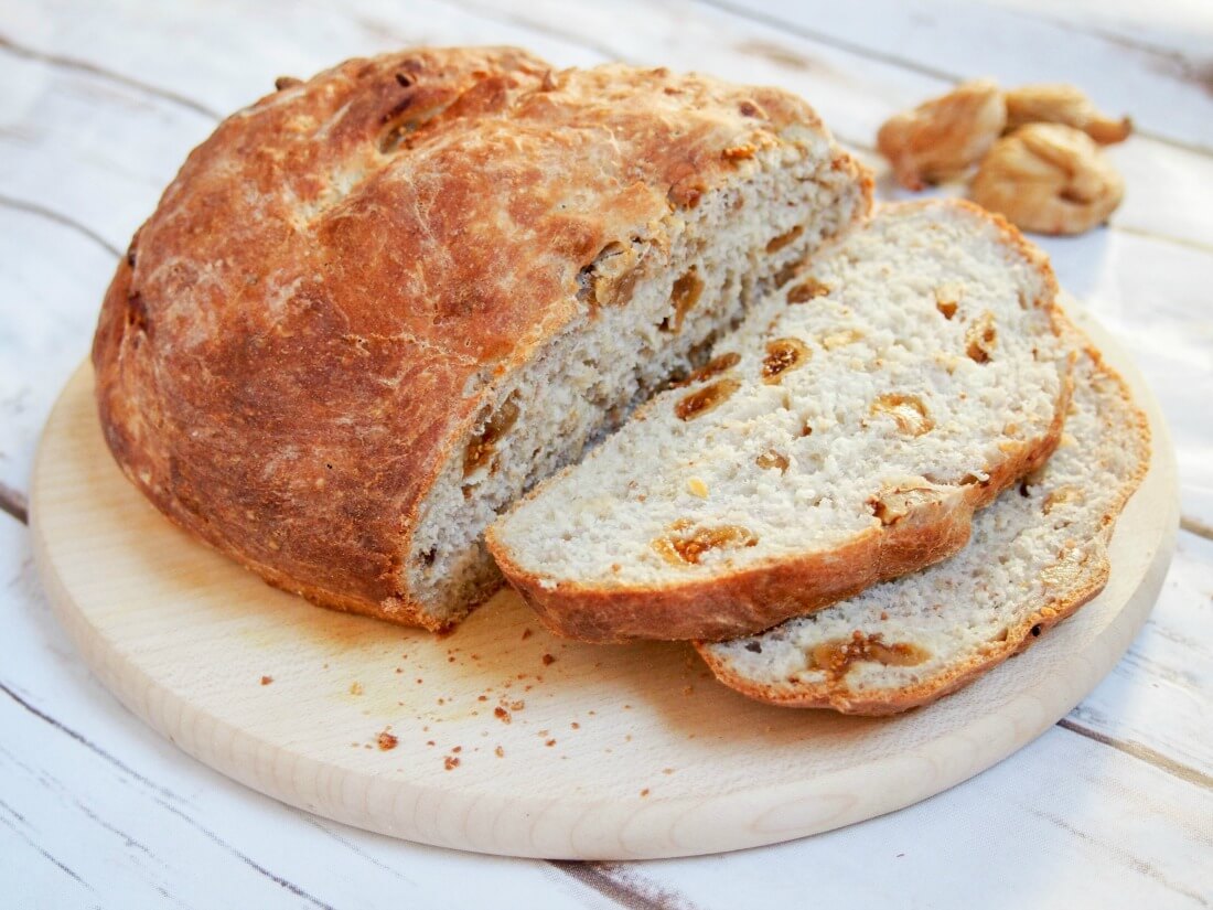 fig and walnut bread