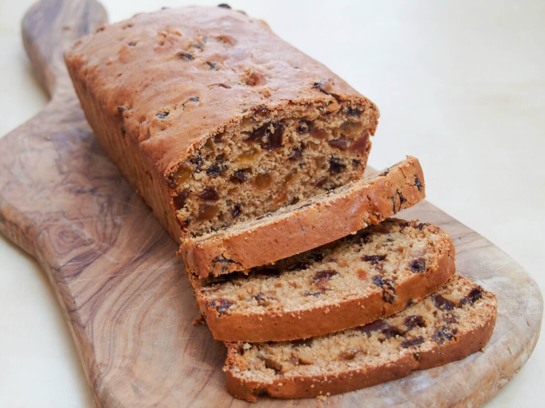 Irish brack (fruit loaf)